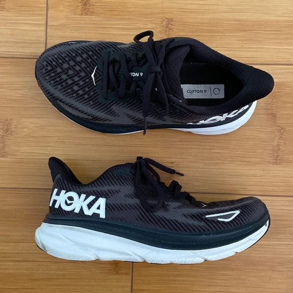Hoka Shoes - Hoka Clifton 9 Athletic Shoes Activewear Sneakers Women Black White US 6